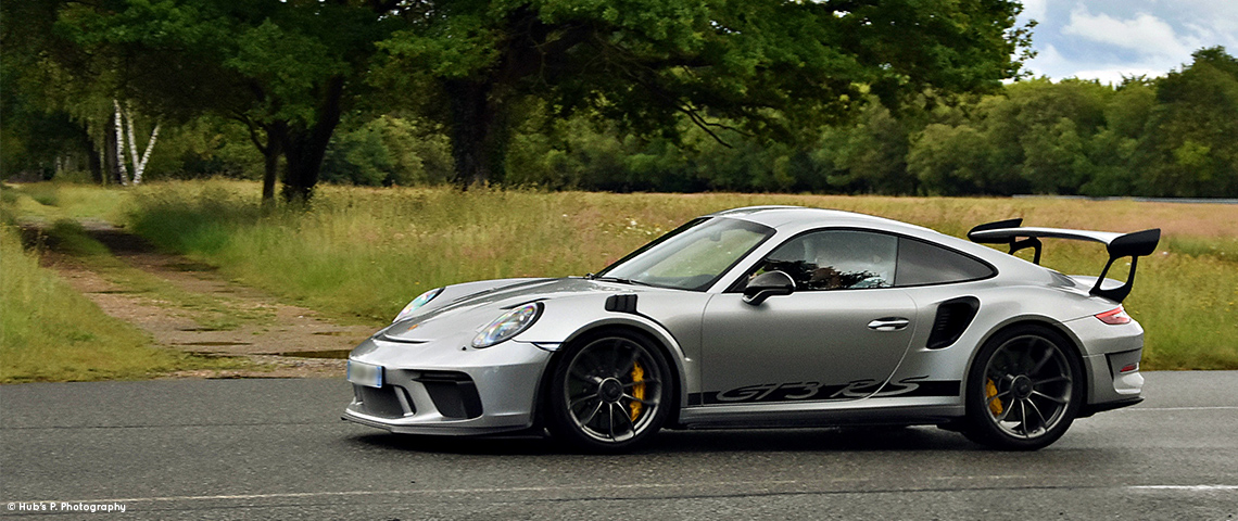 PORSCHE 911 GT3 RS