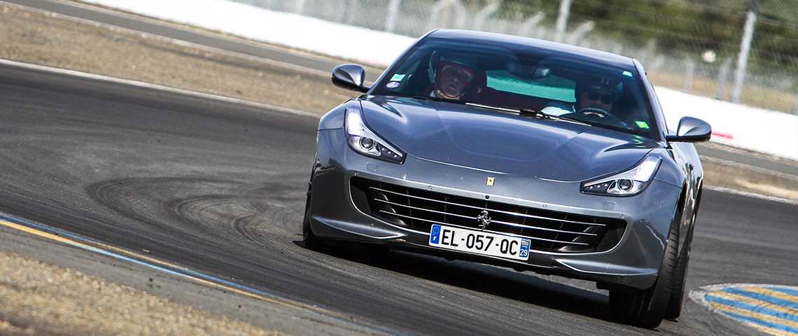 FERRARI GTC4 LUSSO